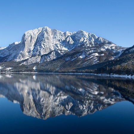 Im Mondseeland Innerschwand Buitenkant foto