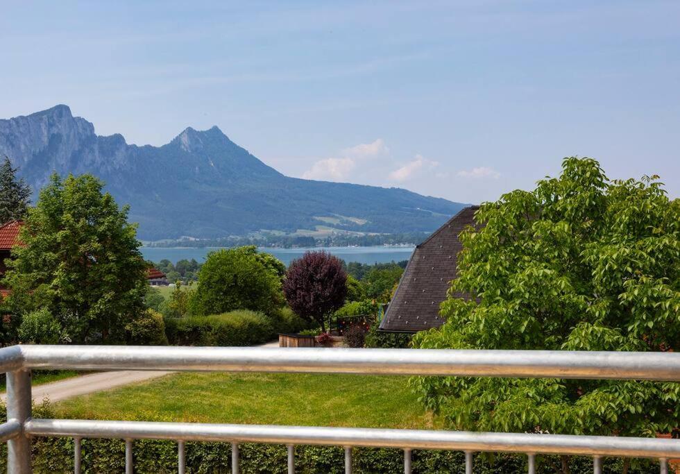 Im Mondseeland Innerschwand Buitenkant foto